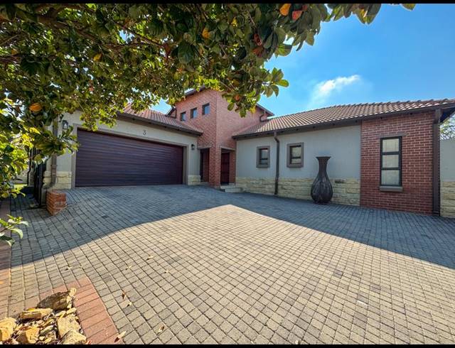 3 BEDROOM HOUSE FOR SALE IN MIDLANDS ESTATE